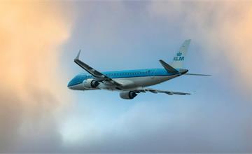 飛機停飛怎麼辦？遇戰爭、罷工導致飛機停飛，怎麼賠償保障旅遊權益