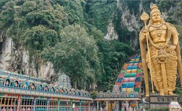 馬來西亞｜黑風洞 Batu Caves：彩色階梯、印度教文化深度遊。