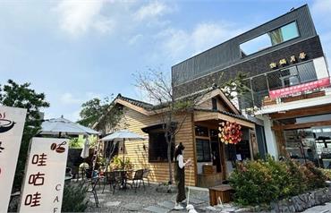 嘉義｜馨月鍋物：藏於市區中的最美老宅火鍋，28種蔬菜自助吧