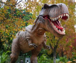 全球恐龍景點推薦｜恐龍迷必訪！全球逼真恐龍互動快一睹為快